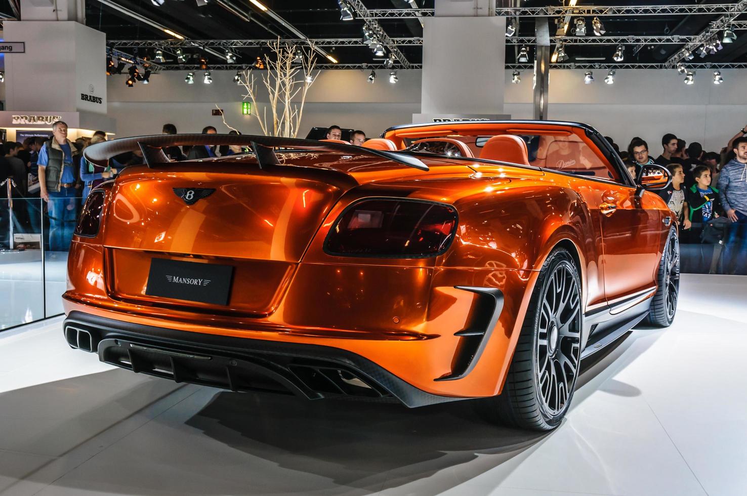 frankfurt - setembro de 2015 mansory bentley continental gtc apresentado foto