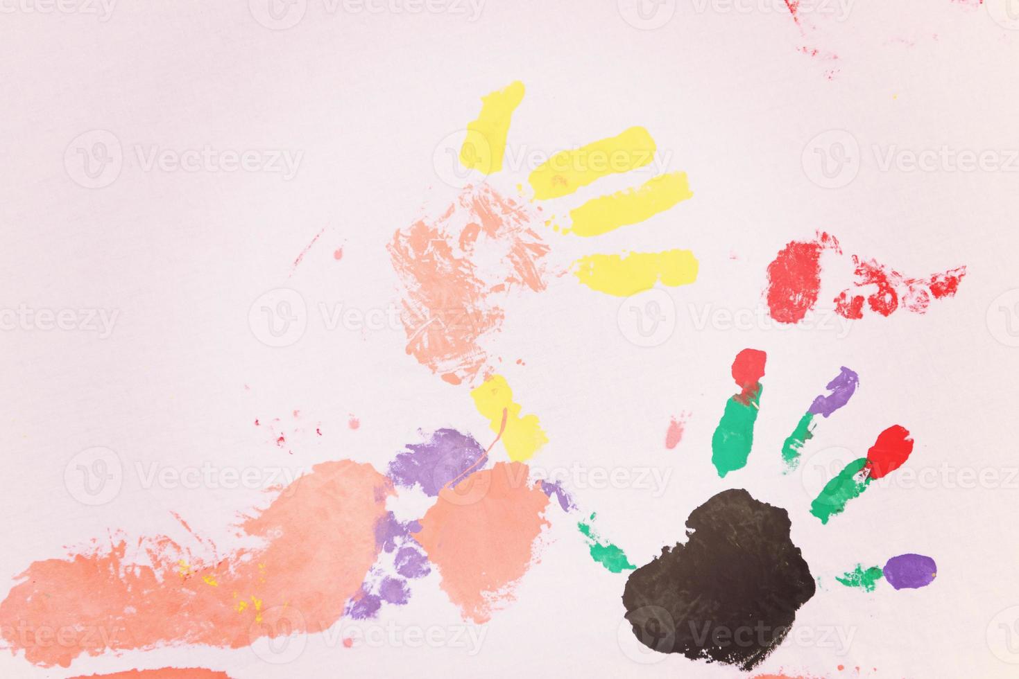 impressão colorida de mãos e pés foto