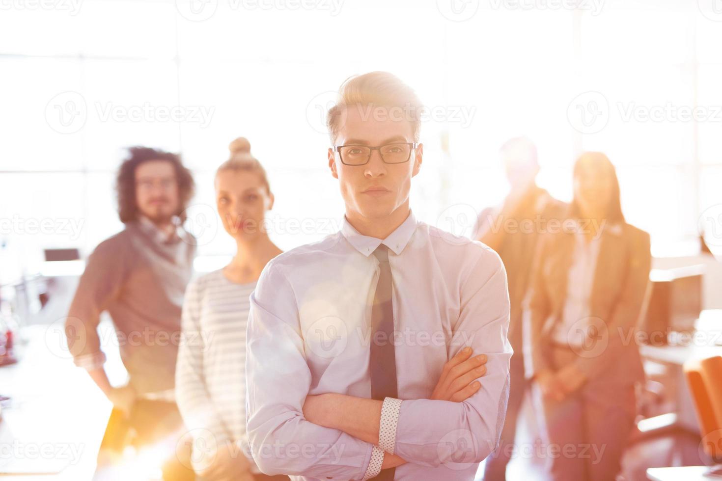 grupo de reunião de grupo de negócios bem-sucedida foto