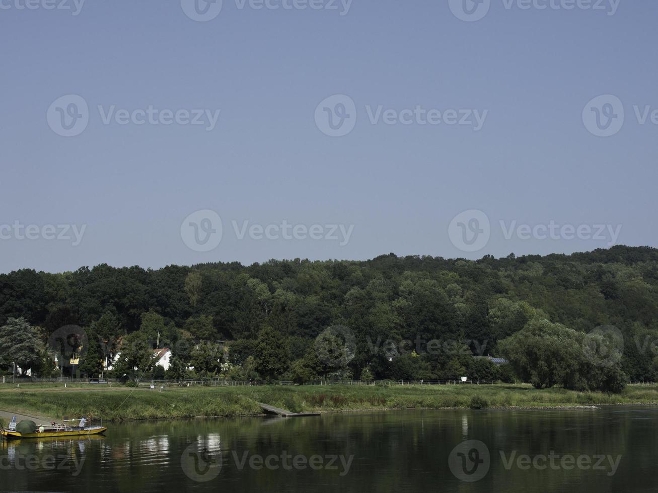 o rio weser na alemanha foto