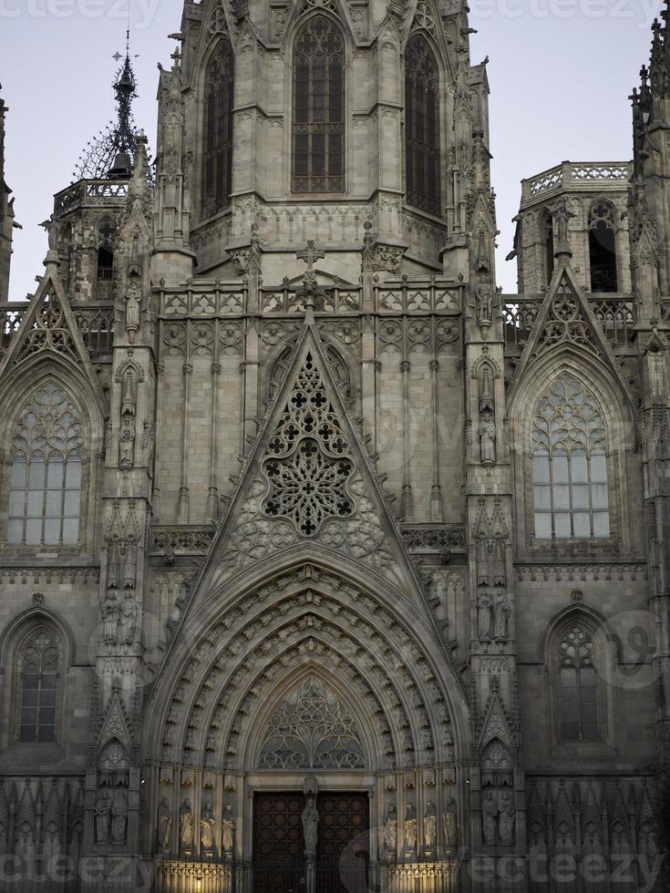 barcelona à noite foto