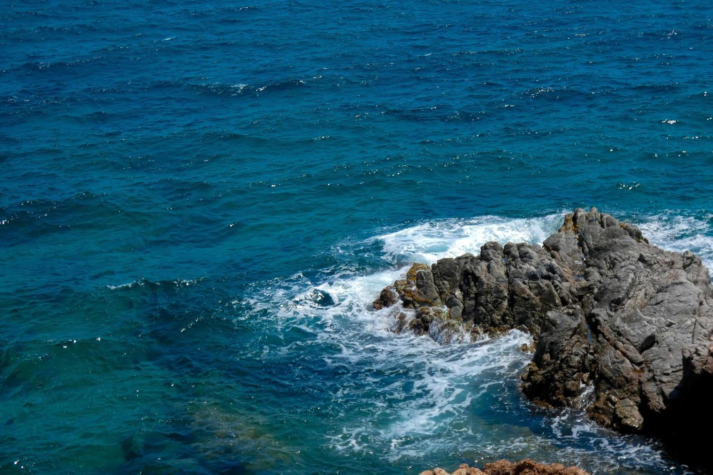 vistas da escarpada costa brava catalã foto