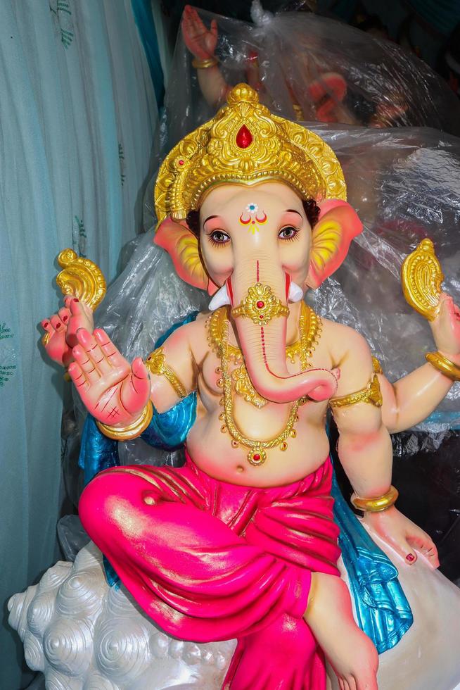 feliz ganesh chaturthi, deus hindu ganesha. foto