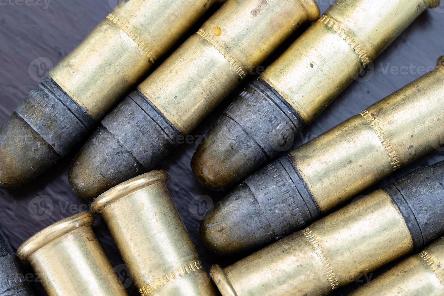 close-up de balas. munição foto
