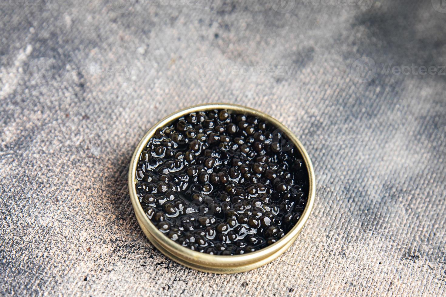 caviar peixe preto esturjão beluga, esturjão estrelado refeição fresca lanche na mesa cópia espaço fundo de comida foto