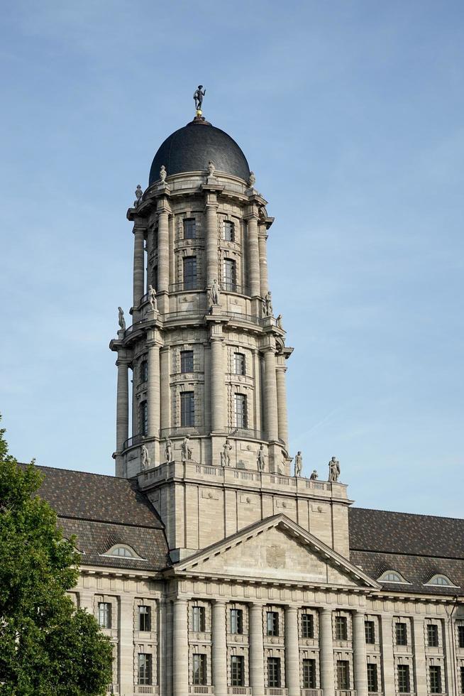 berlim, alemanha, 2014. o altes stadthaus, um antigo prédio da administração municipal em berlim foto