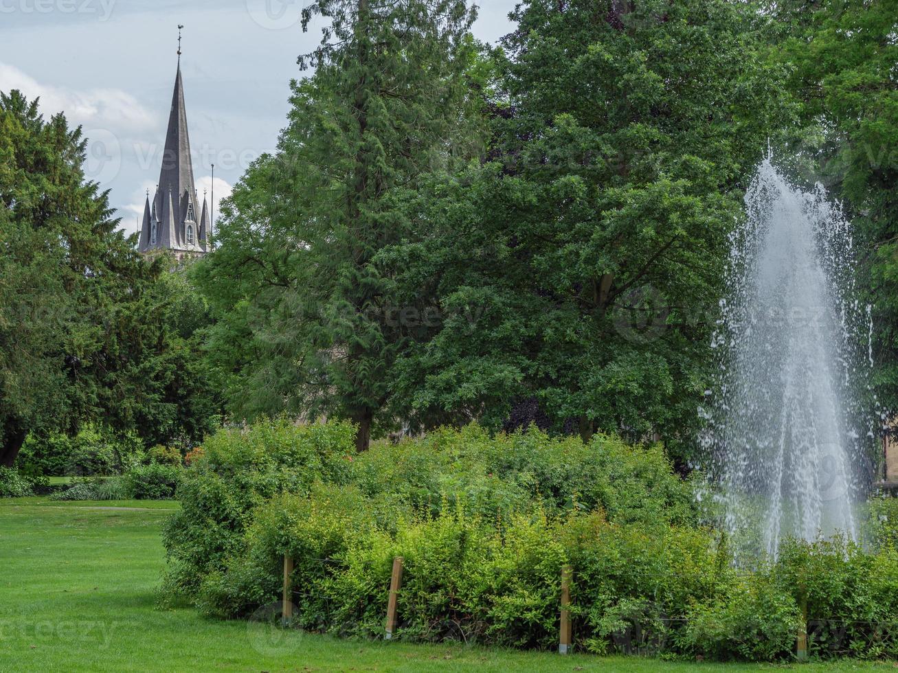 a cidade de detmold na alemanha foto