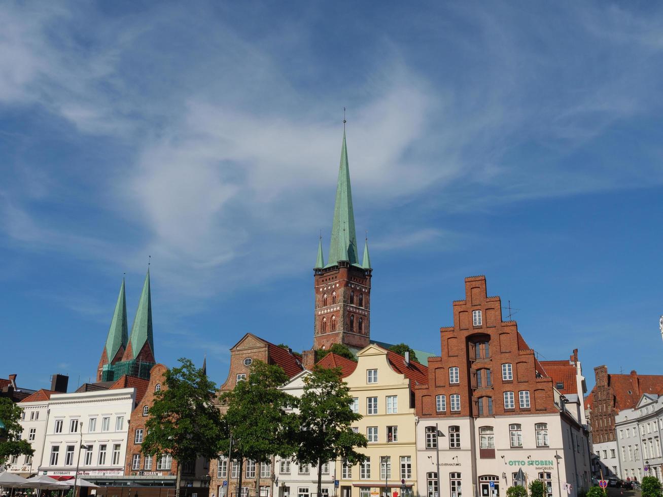 luebeck, alemanha, 2020 - a cidade de luebeck no mar báltico na alemanha foto