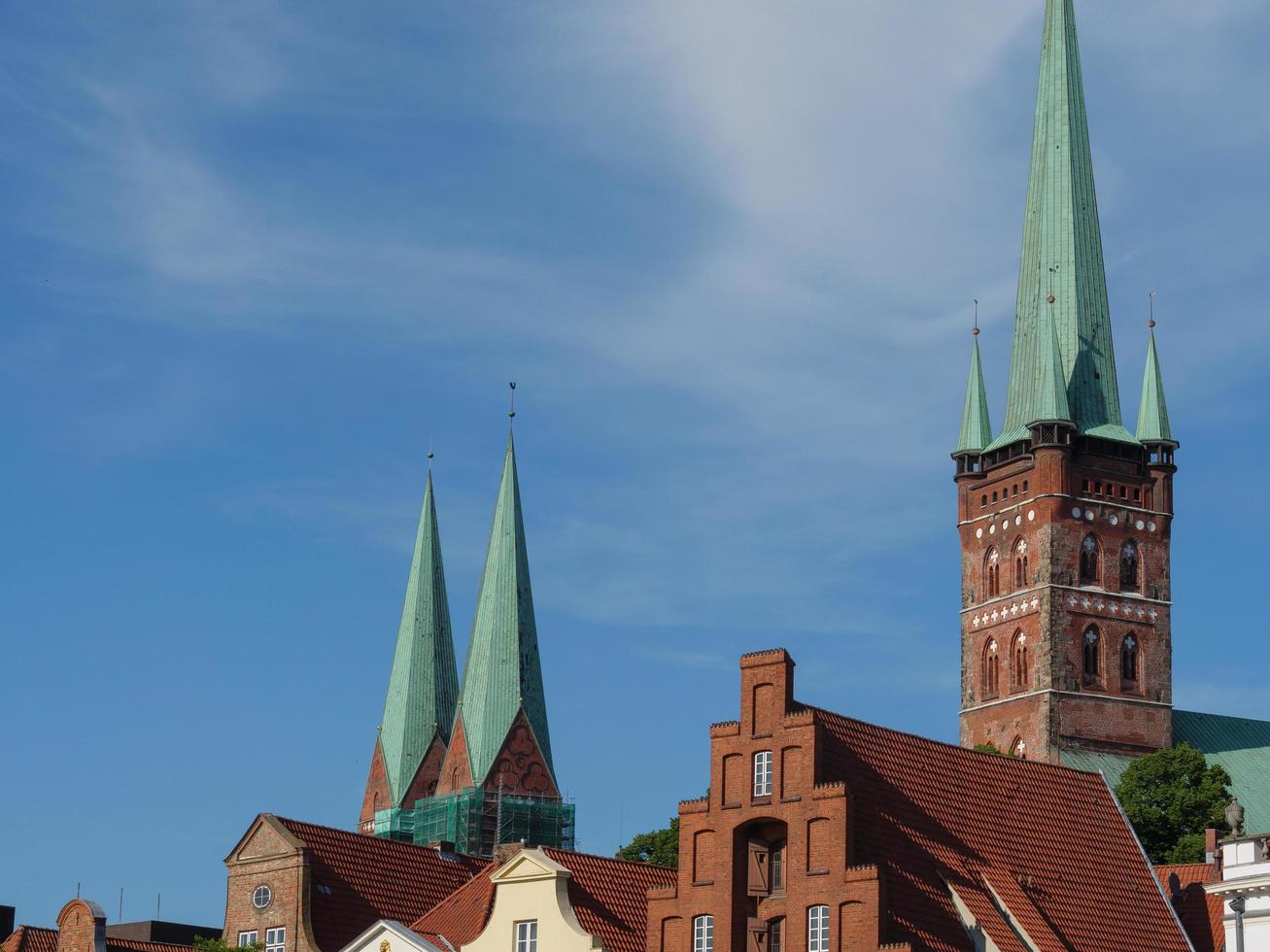 luebeck, alemanha, 2020 - a cidade de luebeck no mar báltico na alemanha foto