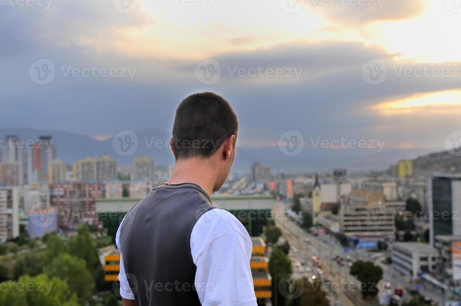 jovem dançarino de break foto