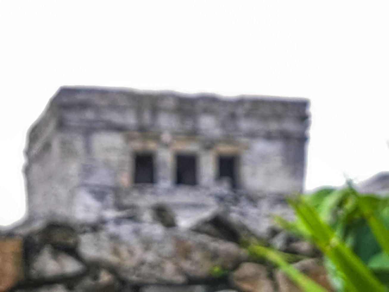 antigo tulum ruínas local maia templo pirâmides artefatos marinha méxico. foto