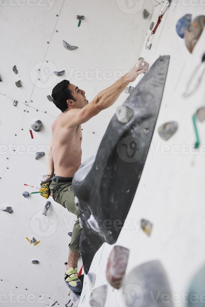 homem exercício esporte escalada foto