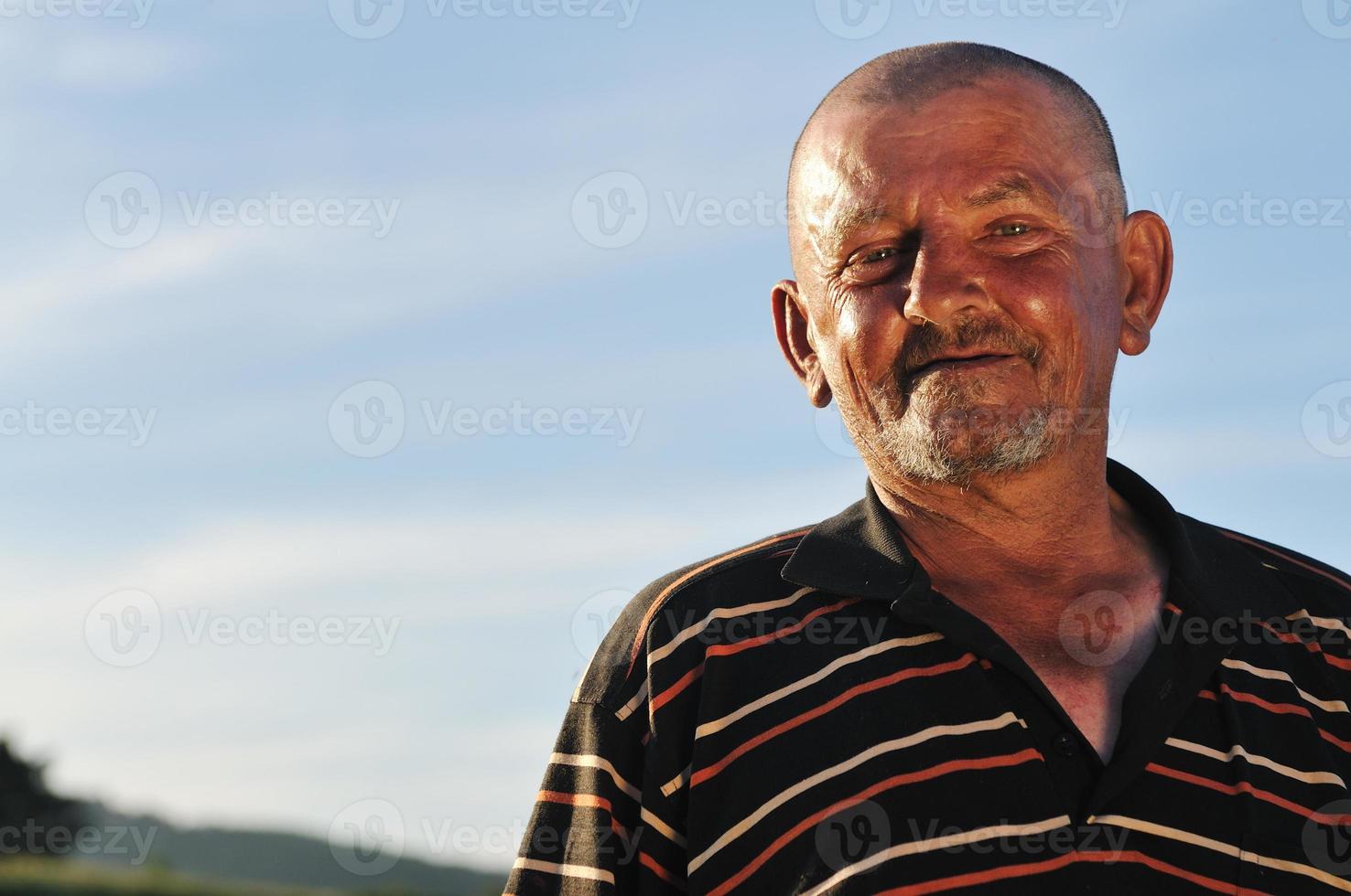 retrato de homem velho foto