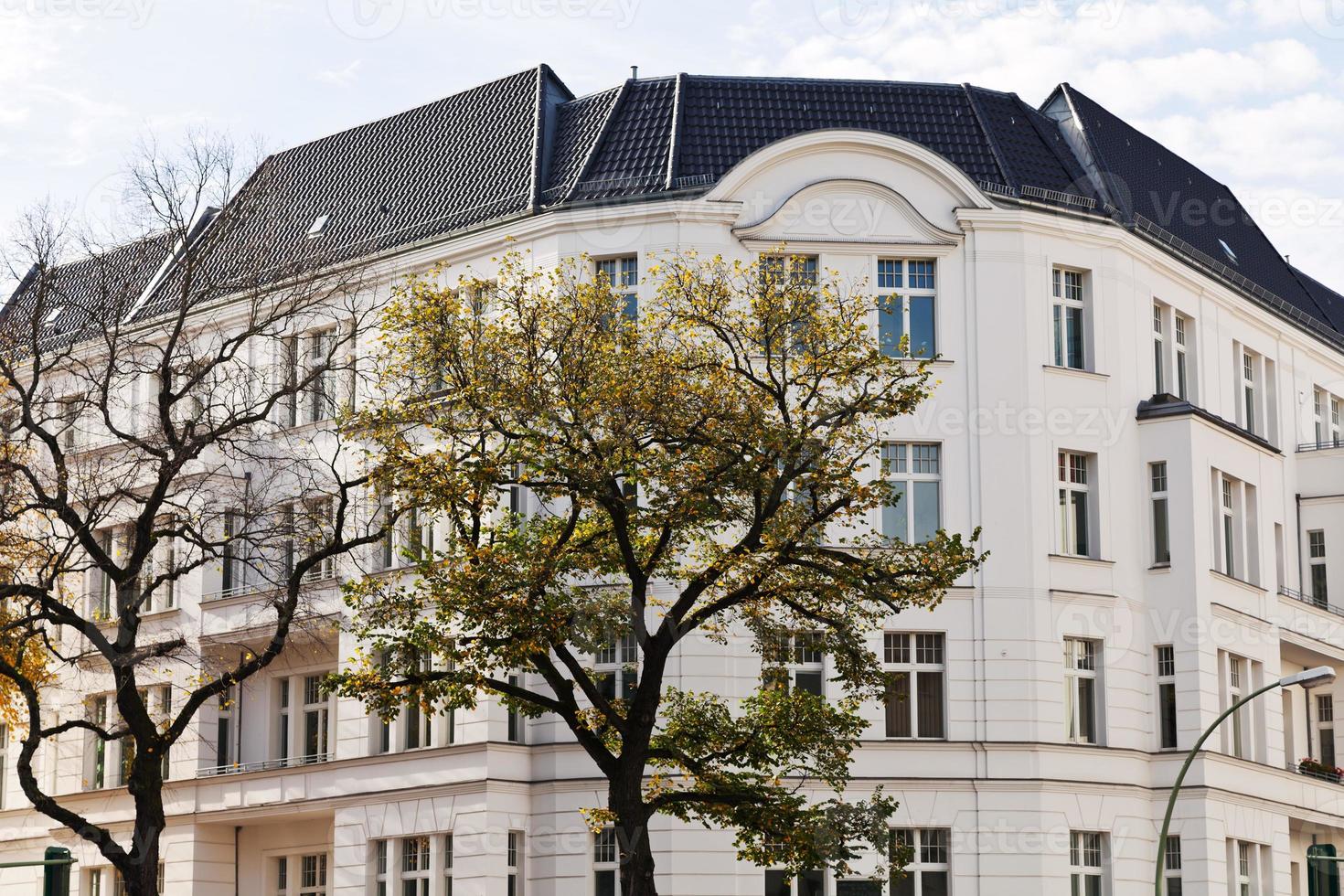 prédio de apartamentos urbanos em berlim ocidental foto