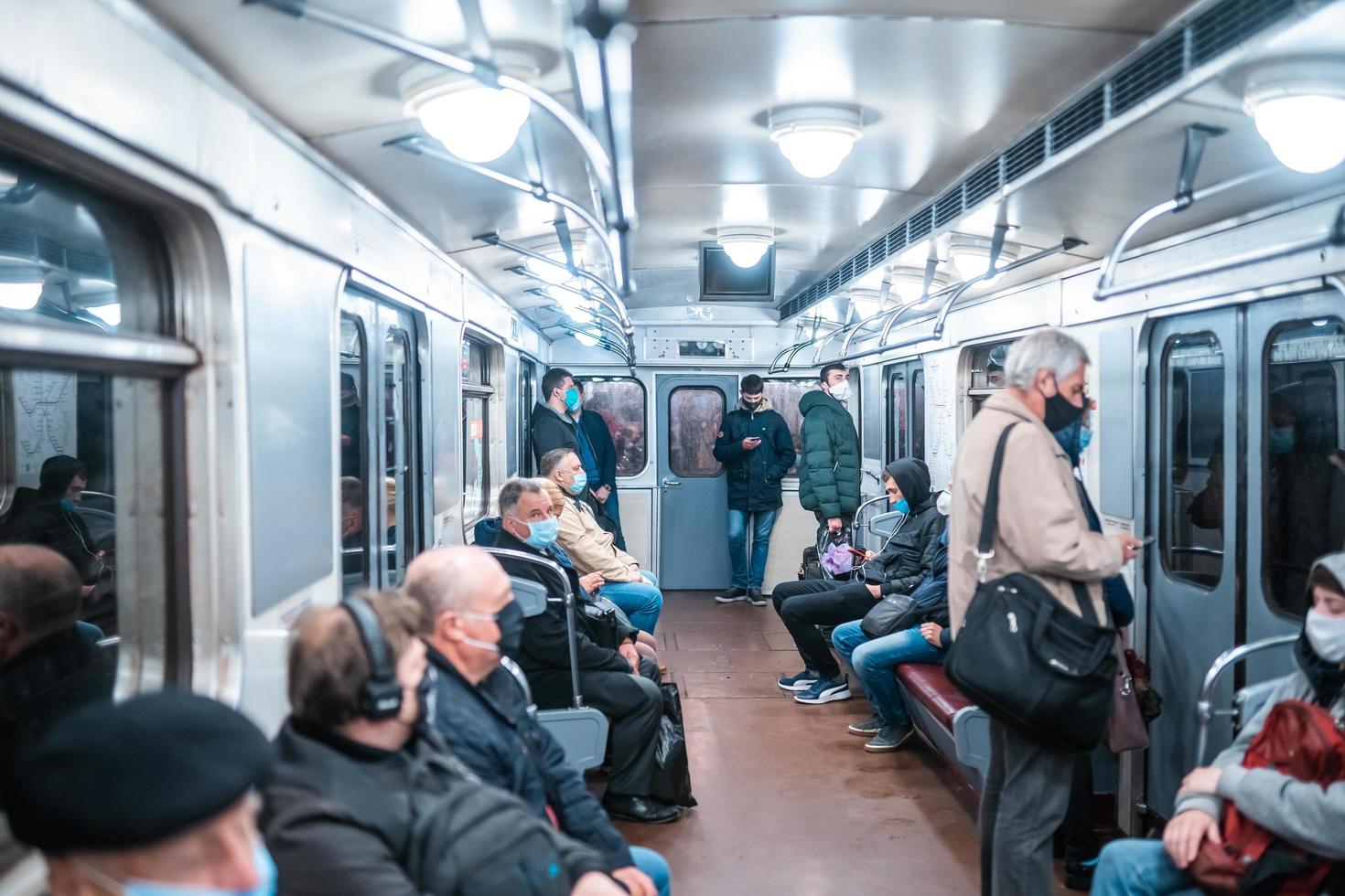 ucrânia, kiev - 26 de maio de 2020 estação de metrô zoloty vorota, golden gate foto