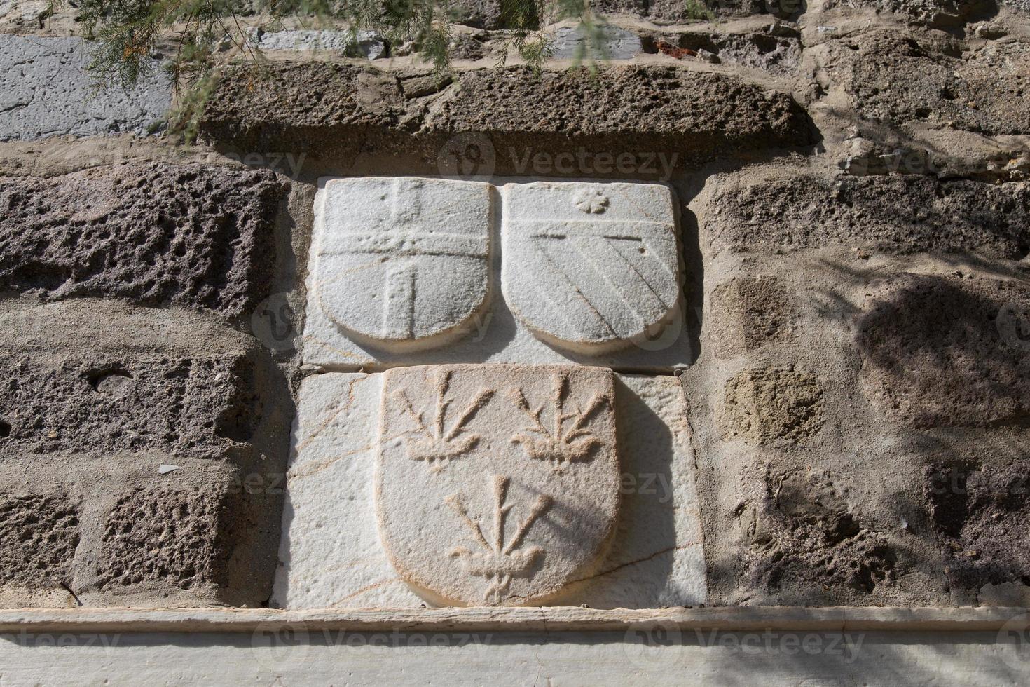 símbolos de cavaleiro no castelo de bodrum foto