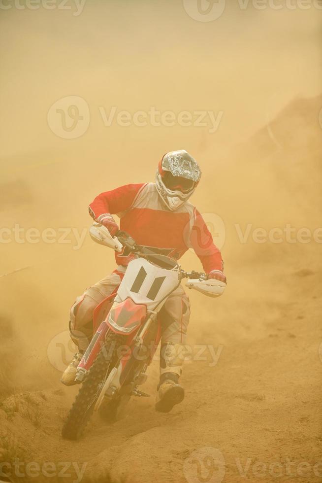 andar de moto de motocross foto