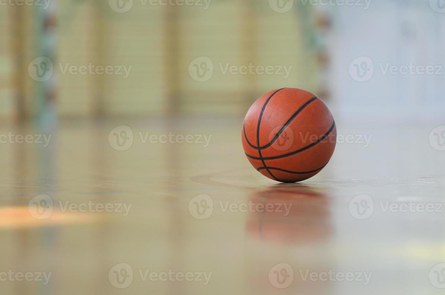 basquete no chão foto