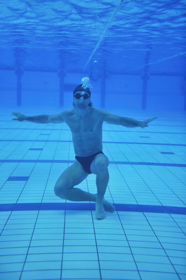 piscina debaixo d'água foto