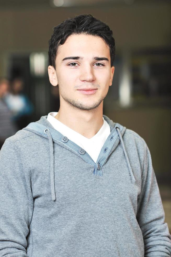 retrato de grupo de estudantes foto