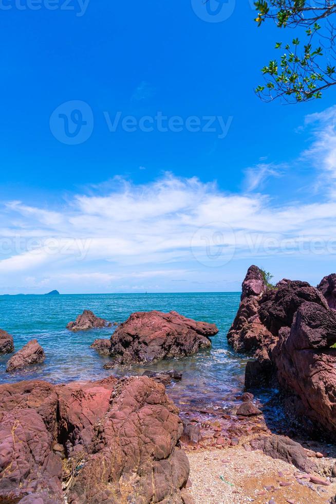 a costa rosa ou lan him chomphu em chanthaburi na tailândia foto