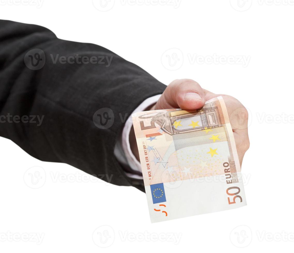 Nota de cinquenta euros na mão masculina close-up foto