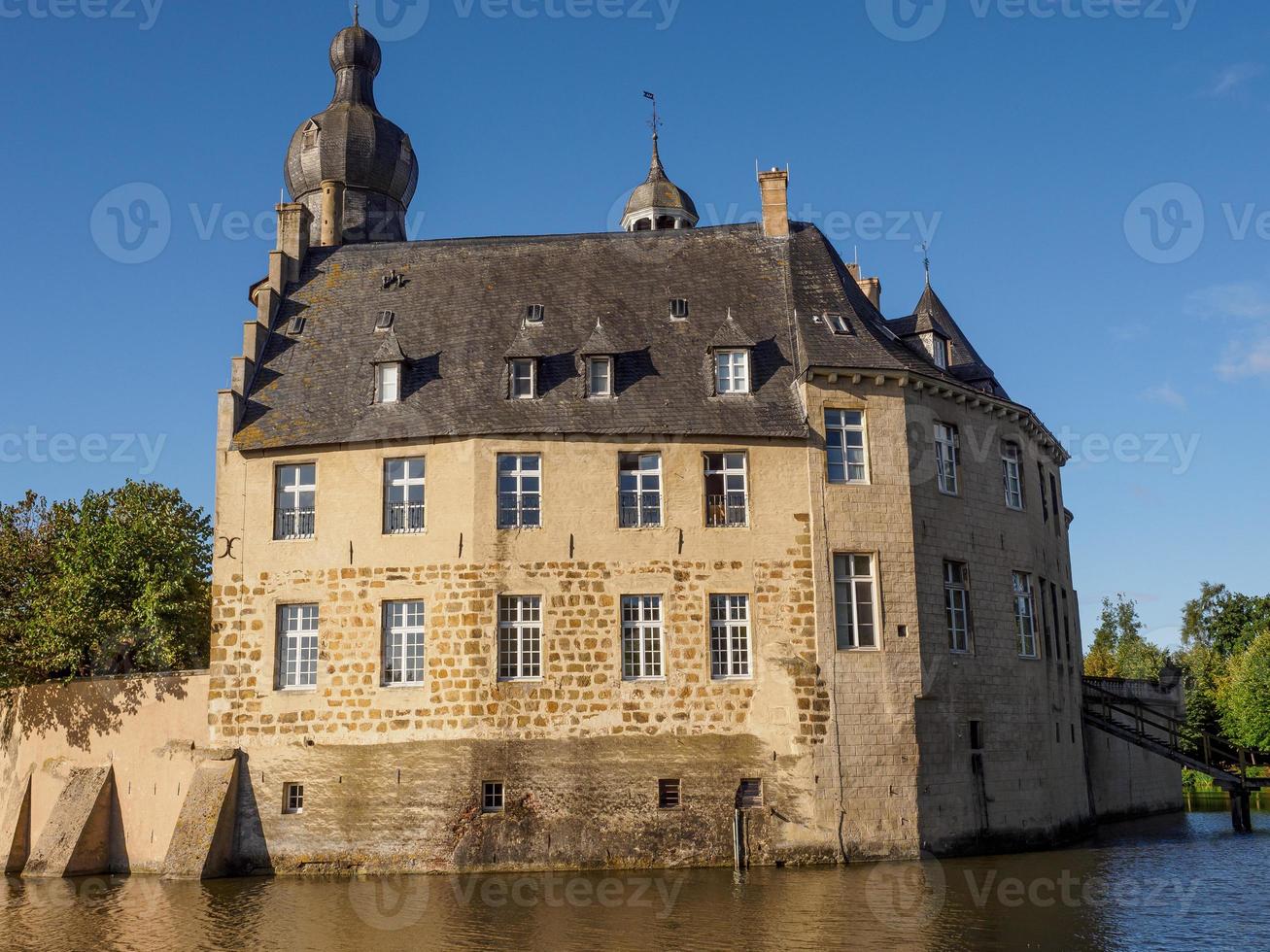 floresta e castelo em westphalia foto