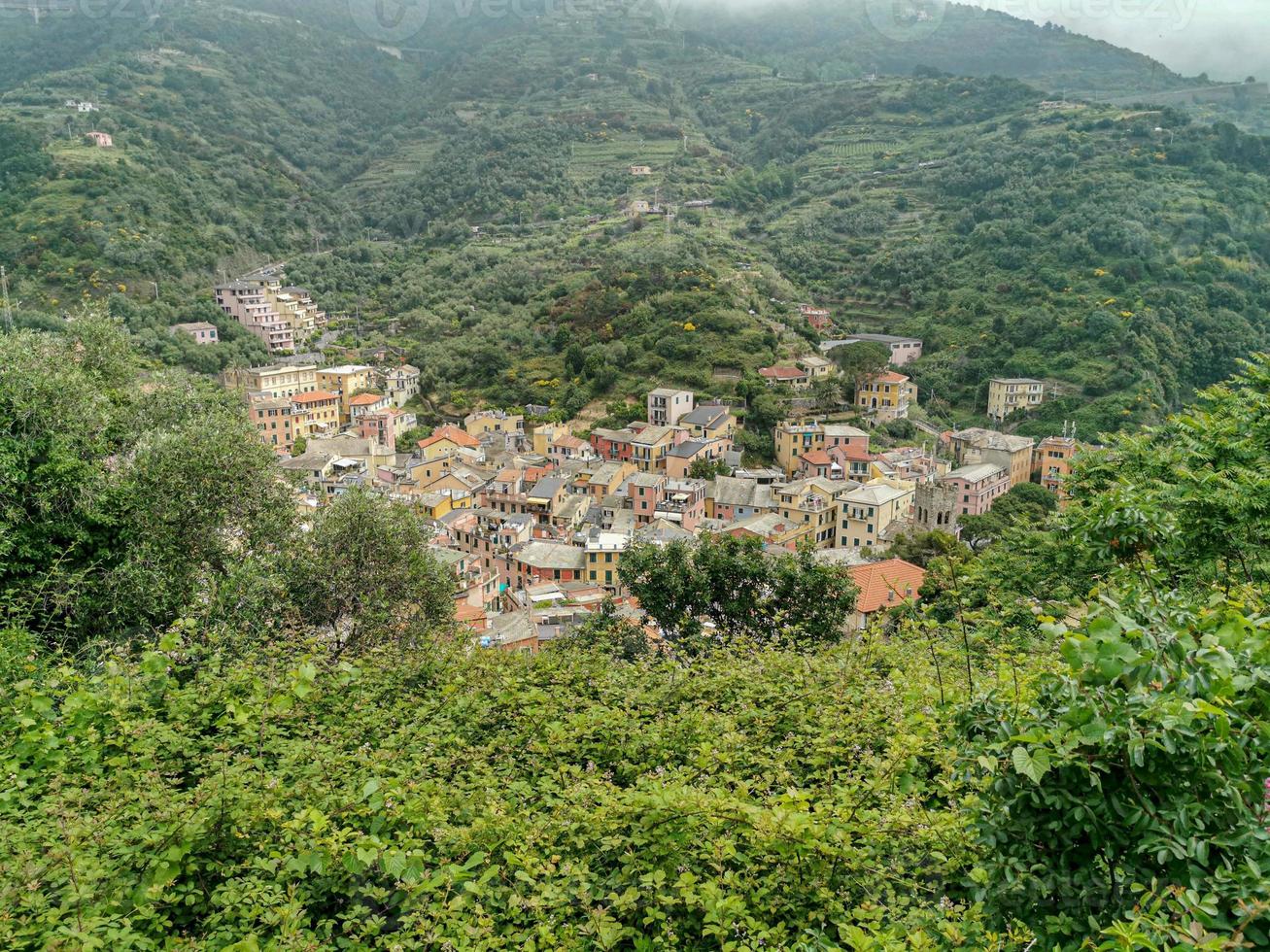 pitoresca vila de cinque terre itália foto