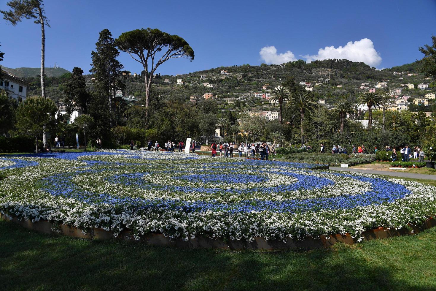 genoa, itália - 27 de abril de 2017 - retorno da euroflora a genoa no cenário único dos parques nervi foto