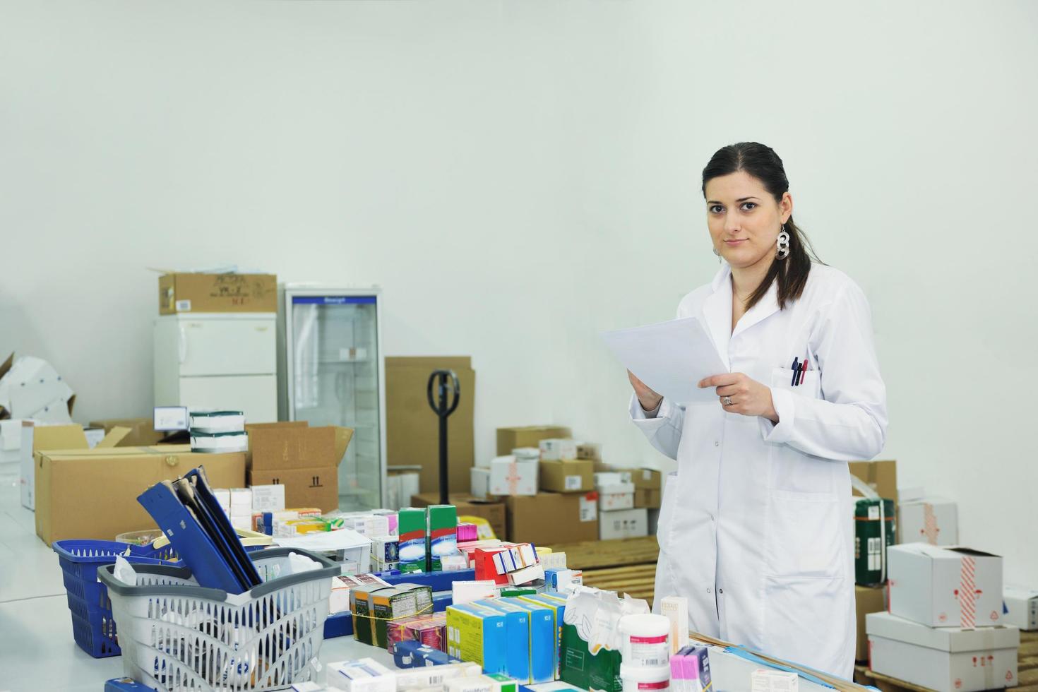 armazenamento de suprimentos médicos da fábrica interior foto