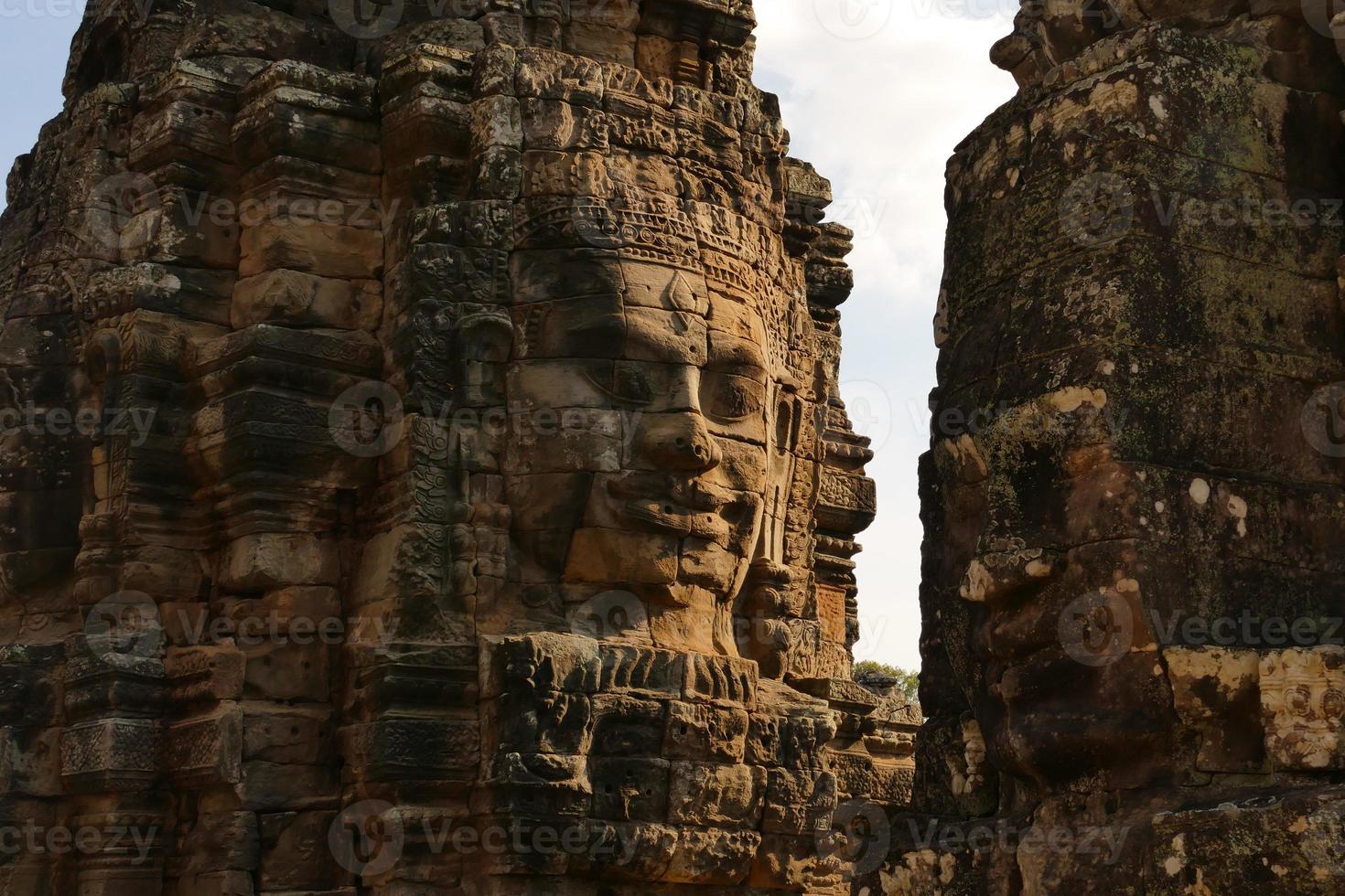 Templo Bayon de Angkor Thom no Camboja foto