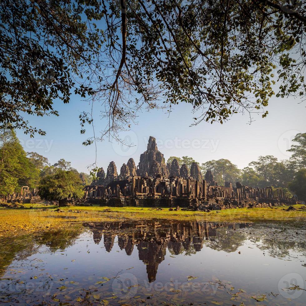 Templo de Bayon, Angkor Thom, Siem Reap, Camboja. foto