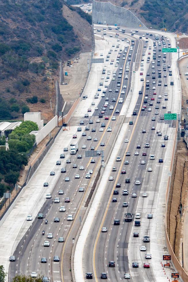 rodovia congestionada de los angeles foto