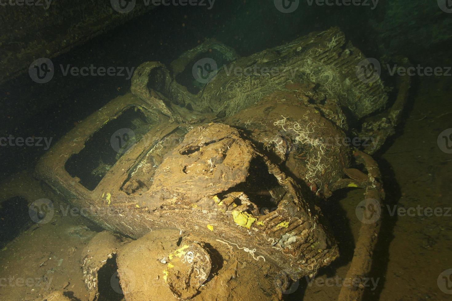 carro velho dentro da segunda guerra mundial naufrágio do navio foto