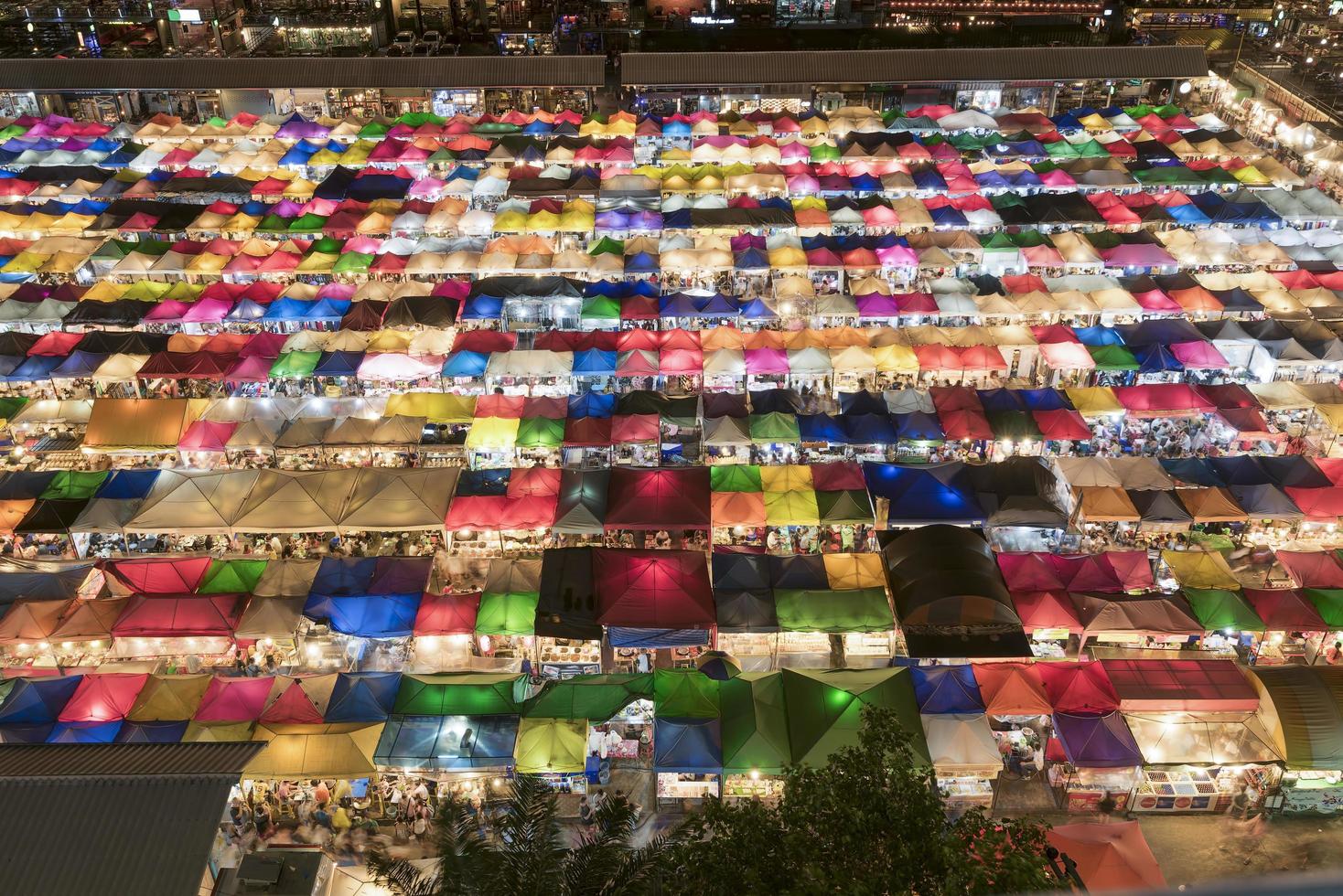 mercado colorido em bangkok foto