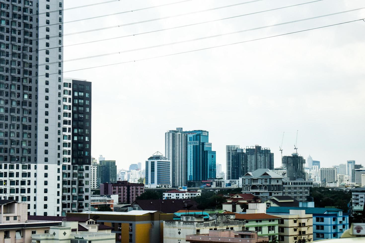 edifícios do horizonte da cidade foto