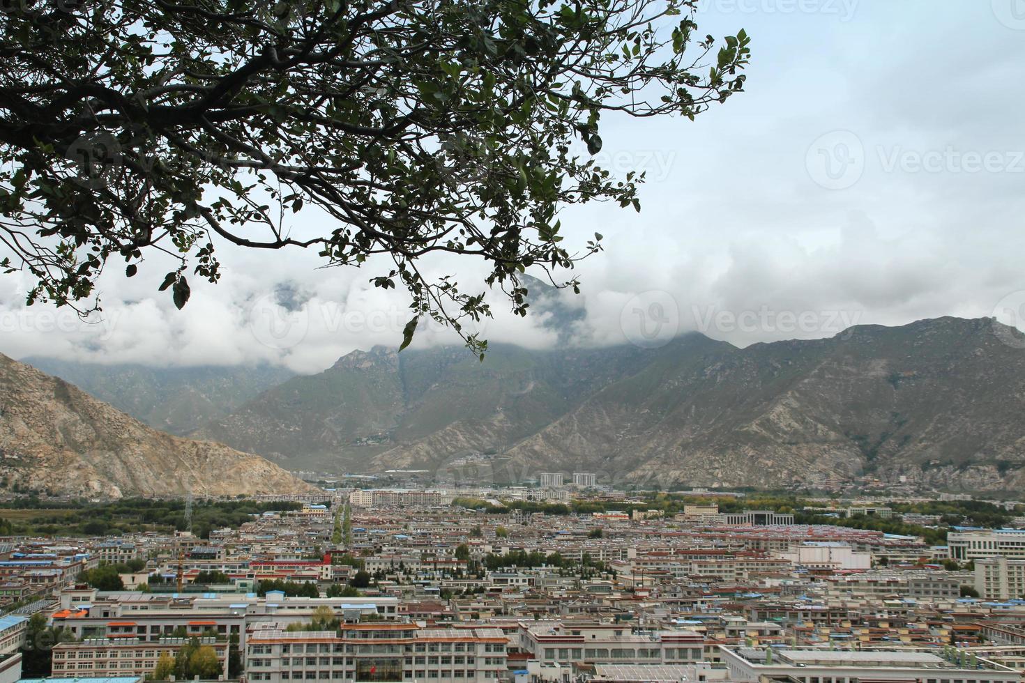 paisagem urbana de lhasa foto