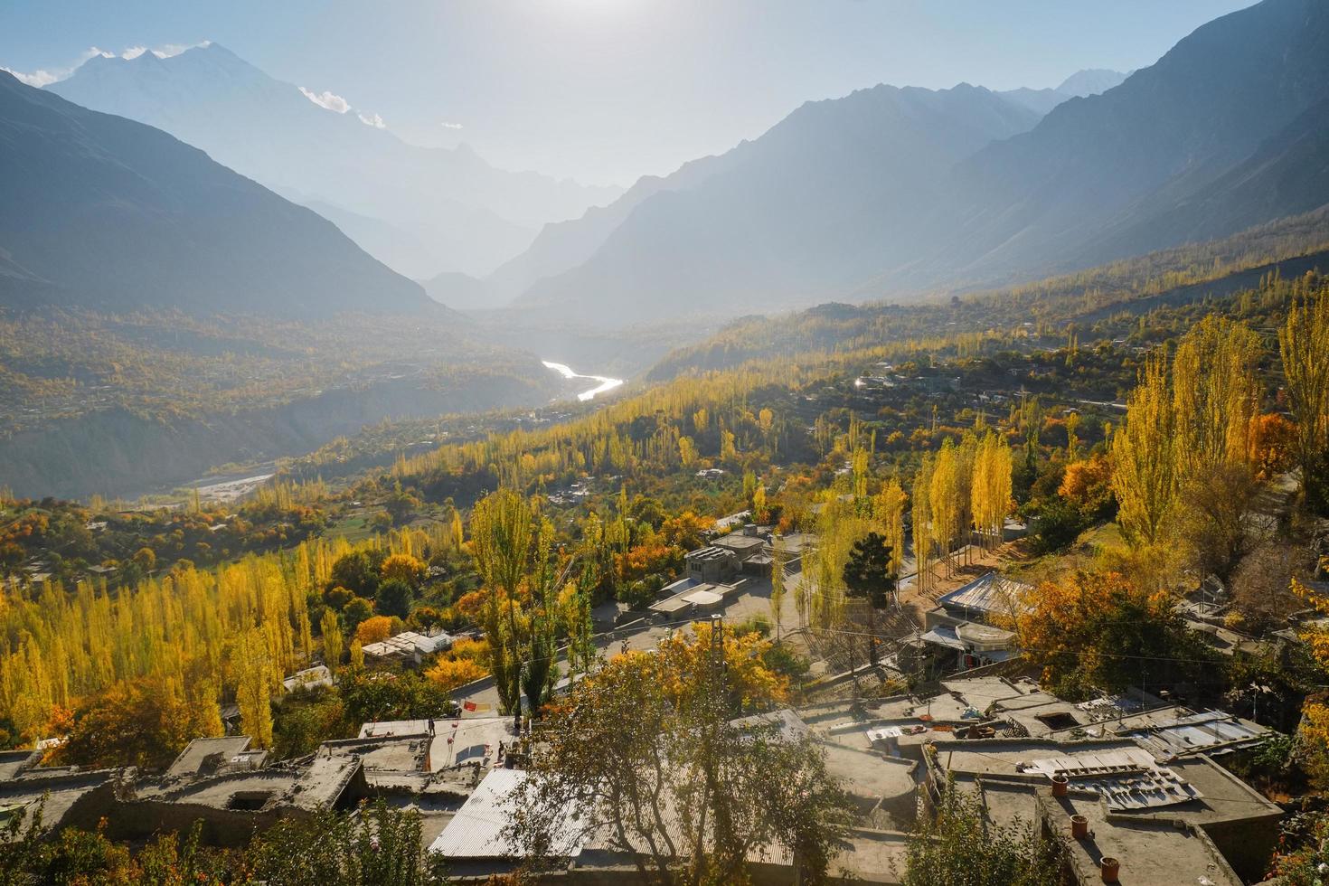 outono no vale hunza nagar foto