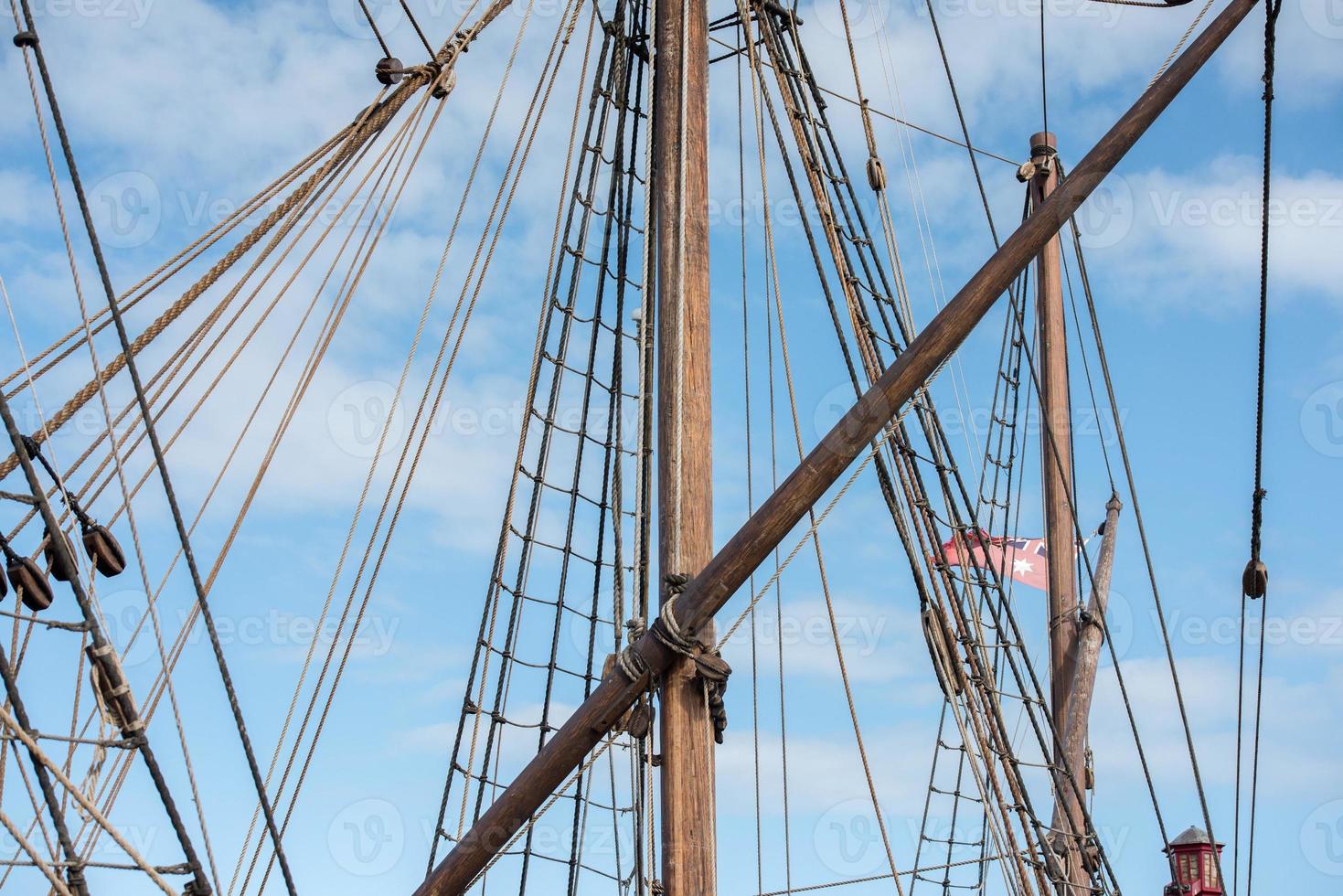 detalhe de navio de vela de navio antigo foto