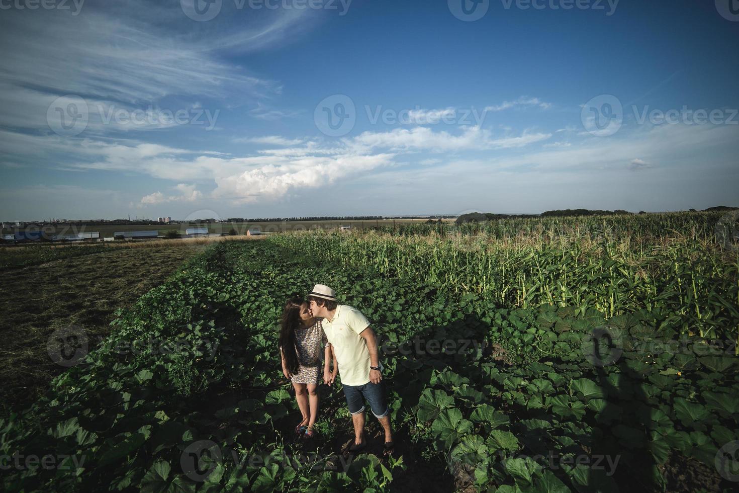 retrato de gravidez de casal foto