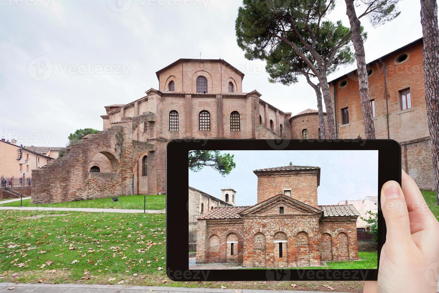 foto da antiga basílica em Ravenna, Itália