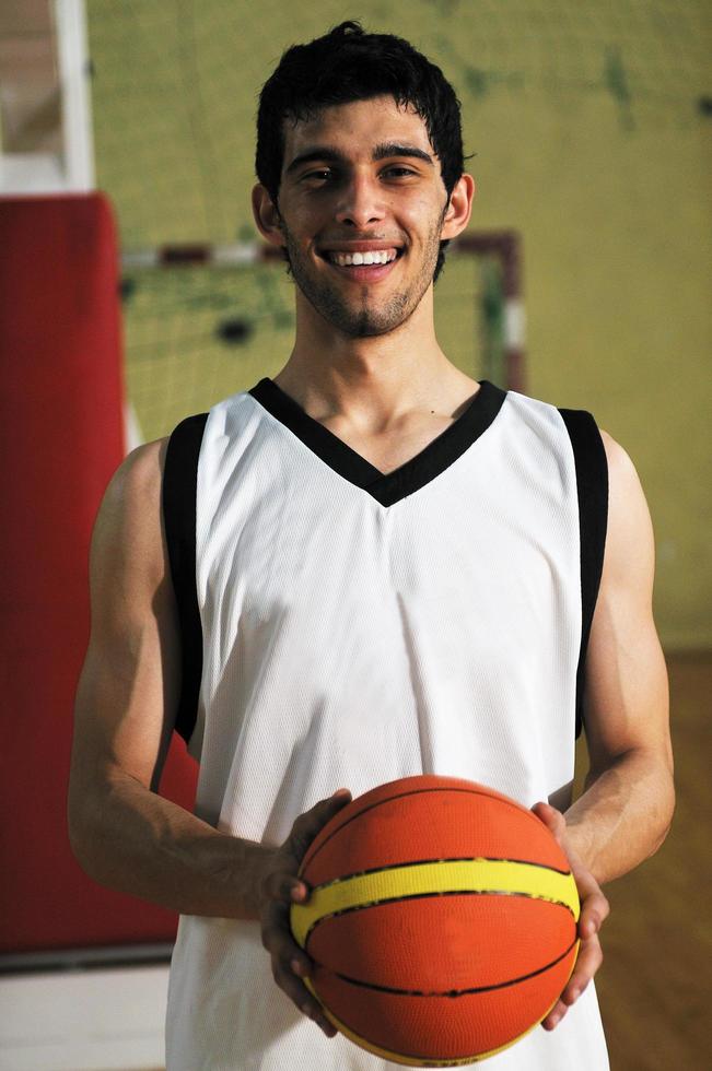 retrato de jogador de jogo de bola de basquete foto