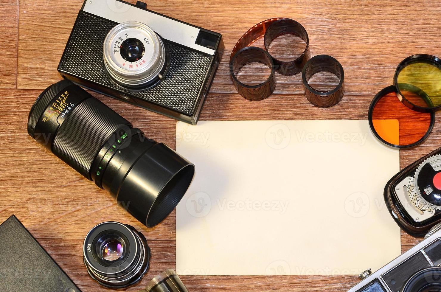 natureza morta com equipamento fotográfico antigo foto