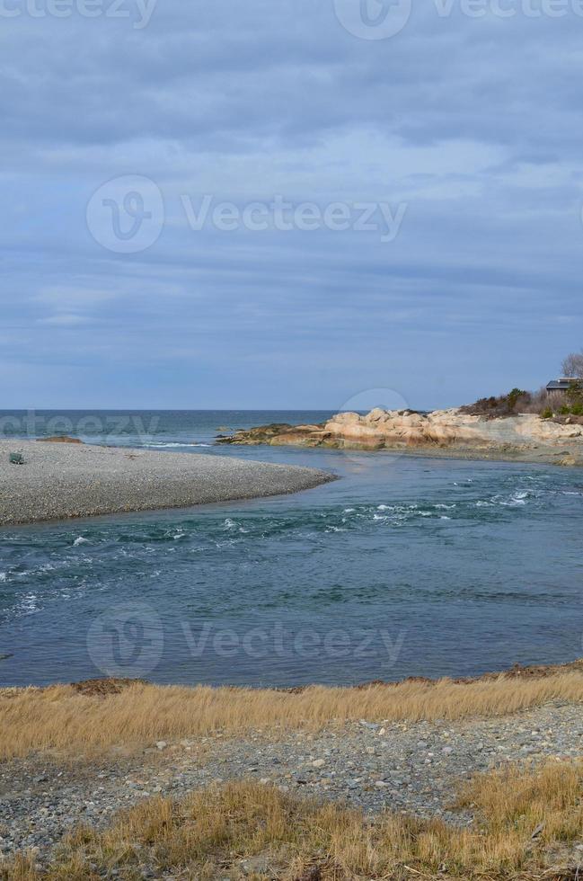 vista panorâmica das marés e uma enseada em cohasset massachusetts foto