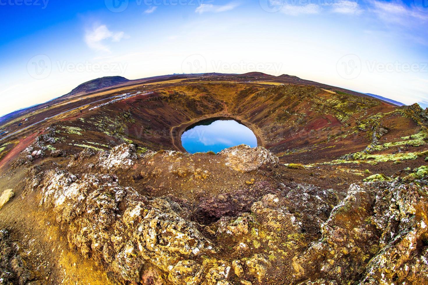 kerith ou kerid, um lago de cratera vulcânica localizado na área de grimsnes, no sul da islândia, ao longo do círculo dourado foto