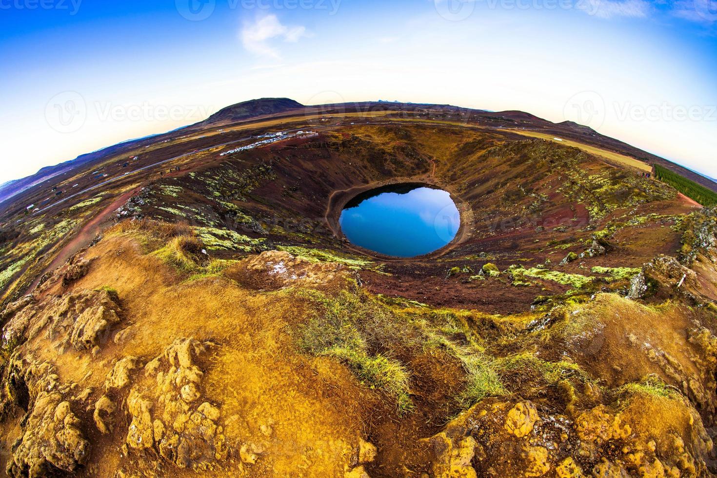 kerith ou kerid, um lago de cratera vulcânica localizado na área de grimsnes, no sul da islândia, ao longo do círculo dourado foto