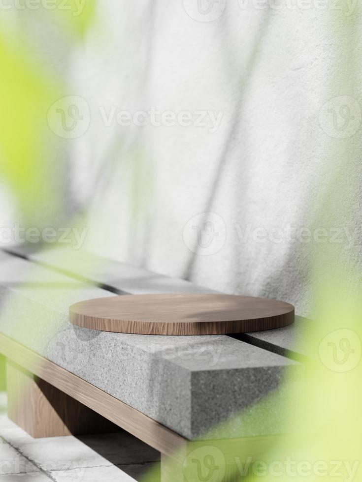 pódio de exibição de madeira 3d no banco contra parede branca e primeiro plano de folhas verdes. renderização 3D de apresentação realista para publicidade de produtos. ilustração de interiores. foto