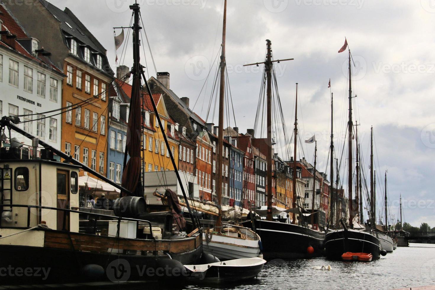 uma vista de copenhaga na dinamarca foto