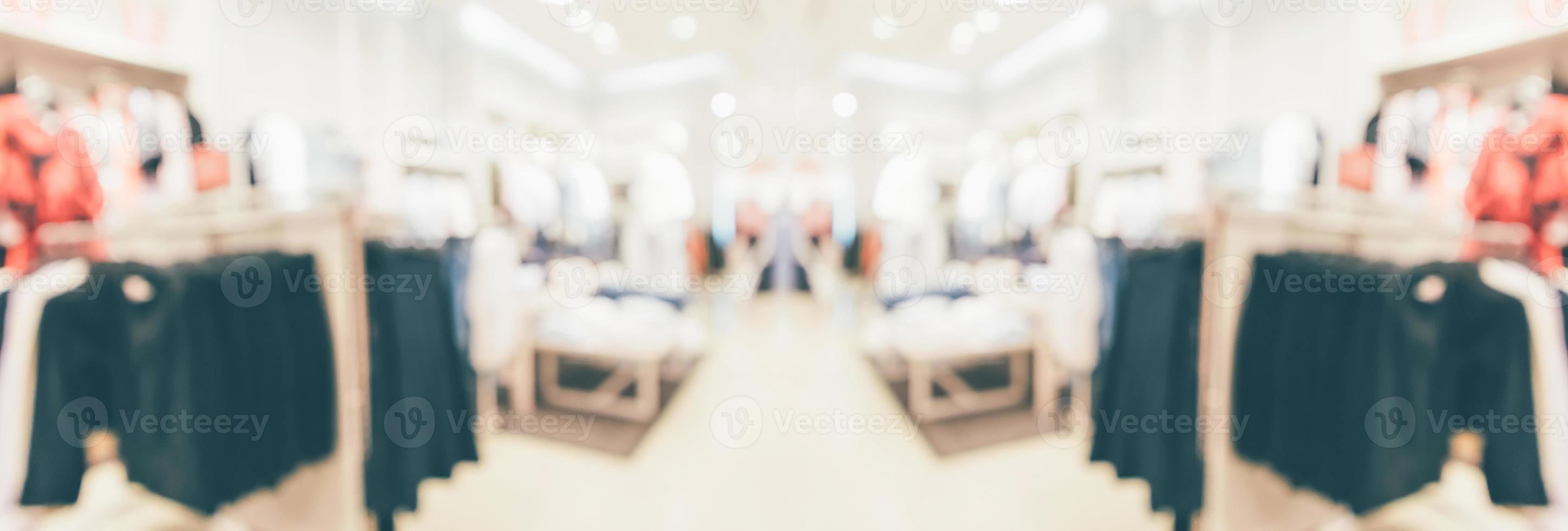 abstrato desfocar roupas boutique exibir interior do fundo do shopping foto