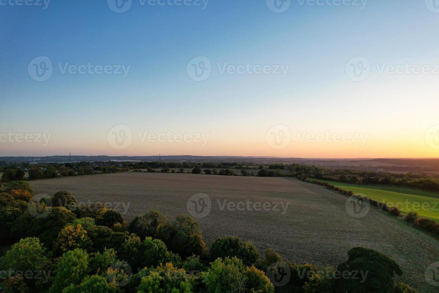 bela vista da paisagem rural da inglaterra foto